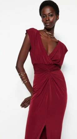 Trendyol Vrouwen Standaard Mouw V-hals Verschuiving Avond- & Galajurk -Trendsyol Winkel 666x1200