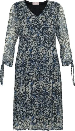 Cassis Lange Jurk Met Abstract Bloemenmotief En Plissé-effect 17 Cassis Lange Jurk Met Abstract Bloemenmotief En Plissé-effect -Trendsyol Winkel 691x1200