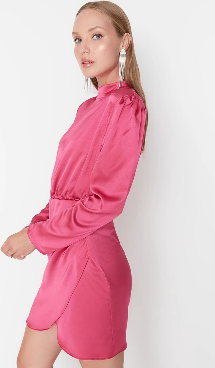 Trendyol Vrouwen Standaard Mouw Staande Kraag Omslag Jurk 13 Trendyol Vrouwen Standaard Mouw Staande Kraag Omslag Jurk - Afbeelding 11