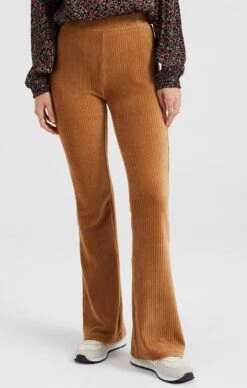 WE Fashion Dames Flared Legging Van Ribstof -Trendsyol Winkel 764x1200 1