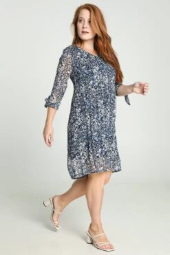 Cassis Lange Jurk Met Abstract Bloemenmotief En Plissé-effect 19 Cassis Lange Jurk Met Abstract Bloemenmotief En Plissé-effect -Trendsyol Winkel 799x1200 13