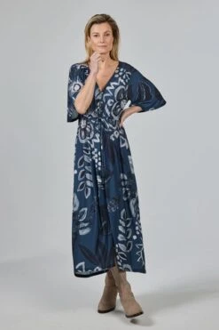 DIDI Dames Long Dress Lani Met Donkerblauwe Eyecandy XXL Print Maat 44 8 DIDI Dames Long Dress Lani Met Donkerblauwe Eyecandy XXL Print Maat 44 -Trendsyol Winkel 799x1200 20