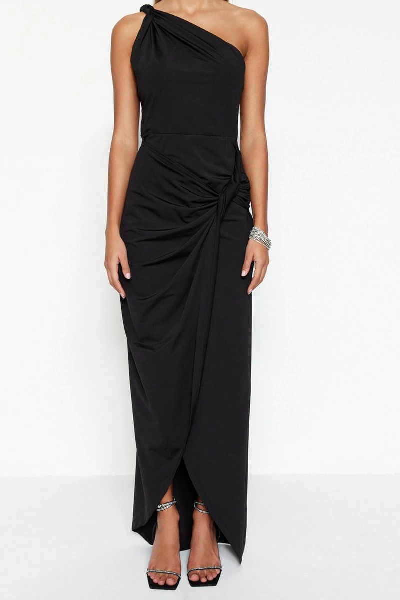 Trendyol Vrouwen Een Schouder Asymmetrische Kraag Omslag Avond- & Galajurk 13 Trendyol Vrouwen Een Schouder Asymmetrische Kraag Omslag Avond- & Galajurk - Afbeelding 11