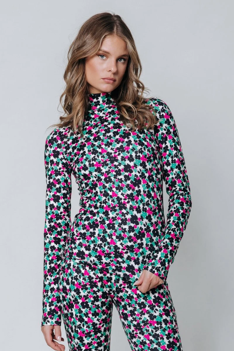 Colourful Rebel Neyo Cute Flower Peached Turtleneck Top - L 2 Colourful Rebel Neyo Cute Flower Peached Turtleneck Top - L