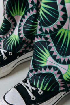 Colourful Rebel Graphic Peached Extra Flare Pants - XS 10 Colourful Rebel Graphic Peached Extra Flare Pants - XS -Trendsyol Winkel 800x1200 391