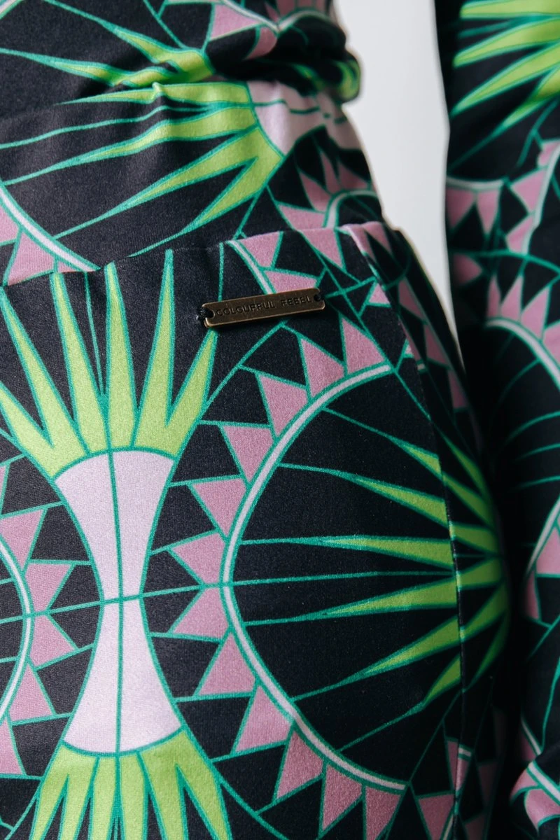 Colourful Rebel Graphic Peached Extra Flare Pants - XS 7 Colourful Rebel Graphic Peached Extra Flare Pants - XS - Afbeelding 5