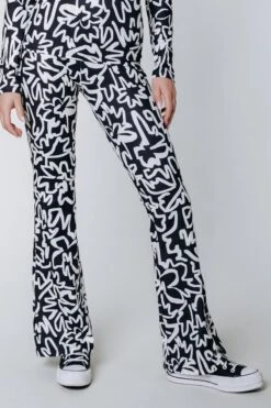 Colourful Rebel Marker Peached Extra Flare Pants - L 14 Colourful Rebel Marker Peached Extra Flare Pants - L -Trendsyol Winkel 800x1200 397