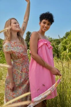 Trendyol Vrouwen Standaard Mouw Cache-coeur Schaatser Jurk 20 Trendyol Vrouwen Standaard Mouw Cache-coeur Schaatser Jurk -Trendsyol Winkel 800x1200 660