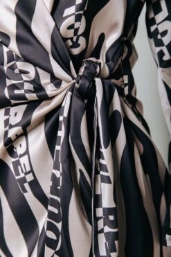 Colourful Rebel Lea Zebra Wrap Midi Dress- Maat S 28 Colourful Rebel Lea Zebra Wrap Midi Dress- Maat S -Trendsyol Winkel 800x1200 80