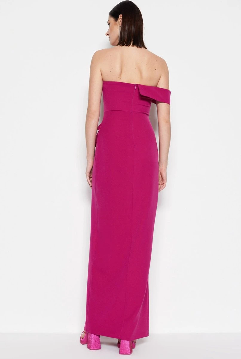 Trendyol Vrouwen Een Schouder Carmen Kraag Verschuiving Avond- & Galajurk 3 Trendyol Vrouwen Een Schouder Carmen Kraag Verschuiving Avond- & Galajurk