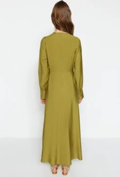 Trendyol Vrouwen Standaard Mouw Ronde Hals Verschuiving Jurk -Trendsyol Winkel 811x1200 2