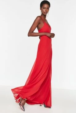 Trendyol Vrouwen Standaard Mouw V-hals A-lijn Avond- & Galajurk -Trendsyol Winkel 816x1200