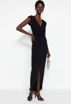 Trendyol Vrouwen Standaard Mouw V-hals Verschuiving Avond- & Galajurk 18 Trendyol Vrouwen Standaard Mouw V-hals Verschuiving Avond- & Galajurk -Trendsyol Winkel 822x1200 4