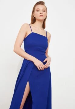 Trendyol Vrouwen Standaard Mouw Vierkante Kraag Verschuiving Avond- & Galajurk -Trendsyol Winkel 823x1200 1