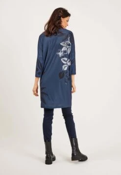 DIDI Dames Loose Dress Sandy Print In Darkblue With Eyecandy XXL Print. Maat 48 9 DIDI Dames Loose Dress Sandy Print In Darkblue With Eyecandy XXL Print. Maat 48 -Trendsyol Winkel 833x1200