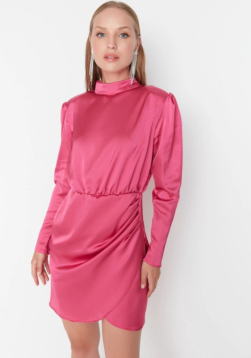 Trendyol Vrouwen Standaard Mouw Staande Kraag Omslag Jurk 3 Trendyol Vrouwen Standaard Mouw Staande Kraag Omslag Jurk