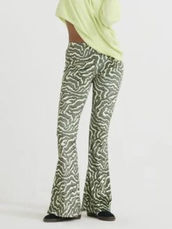 Flare Broek TR Willow Catwalk Junkie Mt XL 8 Flare Broek TR Willow Catwalk Junkie Mt XL -Trendsyol Winkel 900x1200 50